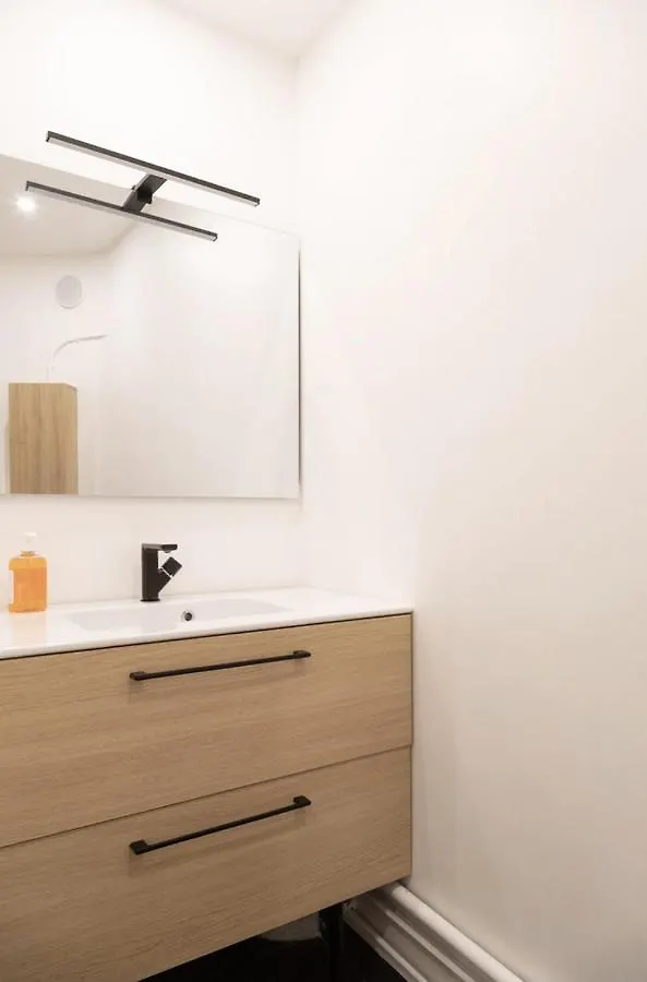 Apartment Lyonnais Center Of パリ フランス