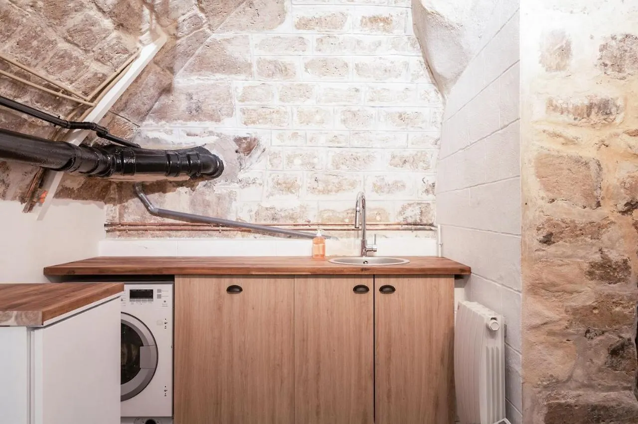 Apartment Lyonnais Center Of パリ 0*,  フランス
