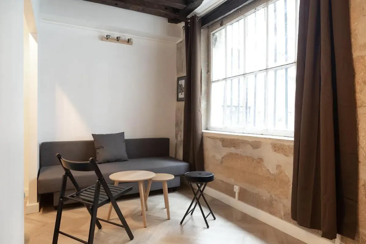 Apartment Lyonnais Center Of パリ